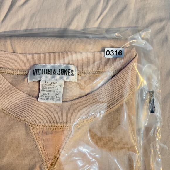 Victoria Jones Cotton Poly Blend Woman's Top Size M Made in Hong Kong Vintage - Picture 10 of 10